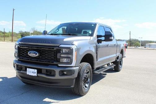 2023 Ford F-250 LARIAT