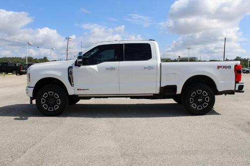 2024 Ford F-250 PLATINUM