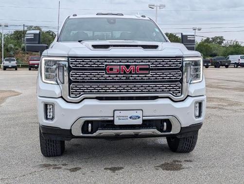White Frost Tri-Coat 2023 GMC Sierra 1500 DENALI