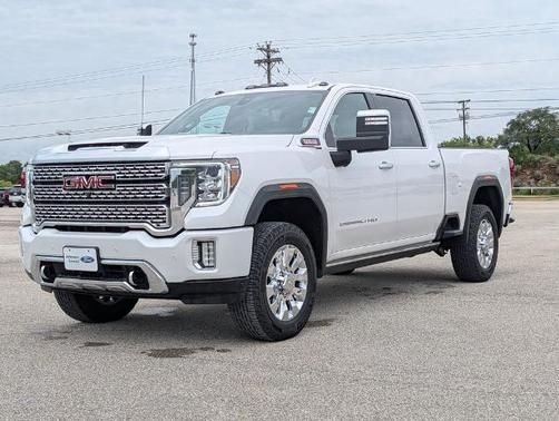 White Frost Tri-Coat 2023 GMC Sierra 1500 DENALI