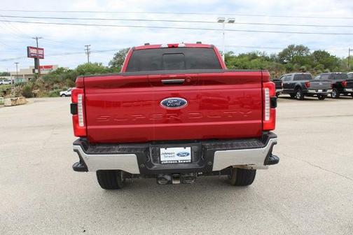 2023 Ford F-250 LARIAT
