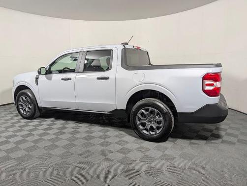SPACE WHITE METALLIC 2025 Ford Maverick XLT
