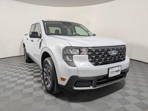 SPACE WHITE METALLIC 2025 Ford Maverick XLT