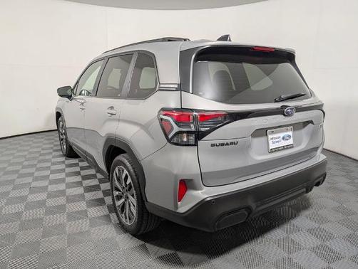 Riverrock Green 2025 Subaru Forester TOURING