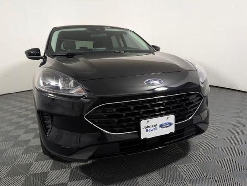 AGATE BLACK METALLIC 2022 Ford Escape SE