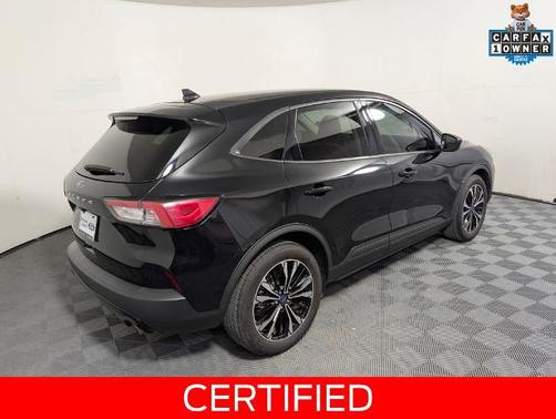 AGATE BLACK METALLIC 2022 Ford Escape SE