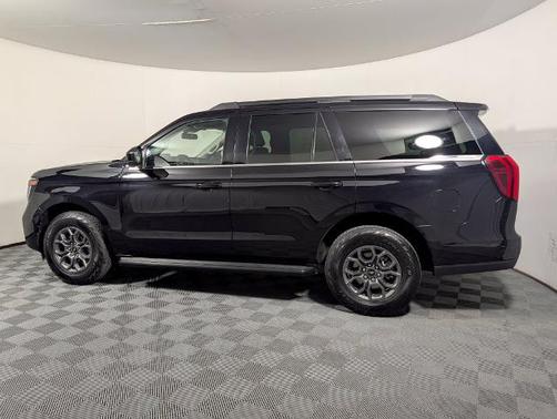 AGATE BLACK METALLIC 2025 Ford Expedition ACTIVE