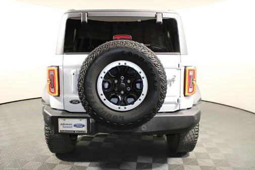 OXFORD WHITE 2023 Ford Bronco OUTER BANKS