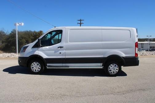 2024 Ford Transit-250 BASE