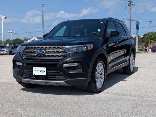 AGATE BLACK METALLIC 2024 Ford Explorer KING RANCH