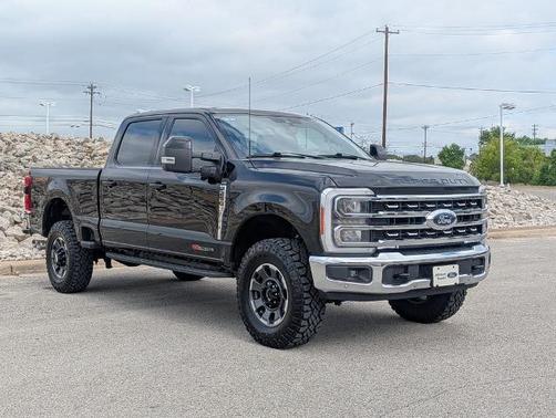 2023 Ford F-250 LARIAT