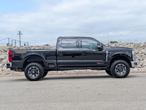 2023 Ford F-250 LARIAT