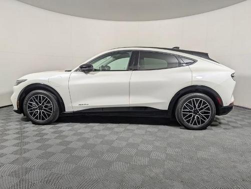 STAR WHITE MET TRI-COAT 2024 Ford Mustang Mach-E PREMIUM