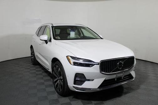 2023 Volvo XC60 B5 ULTIMATE BRIGHT THEME