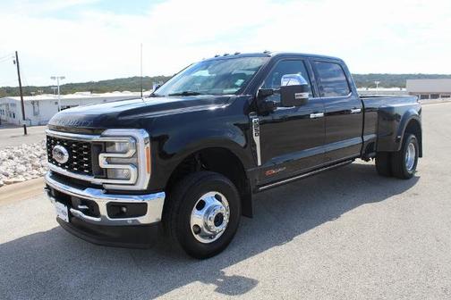 2023 Ford F-350 KING RANCH