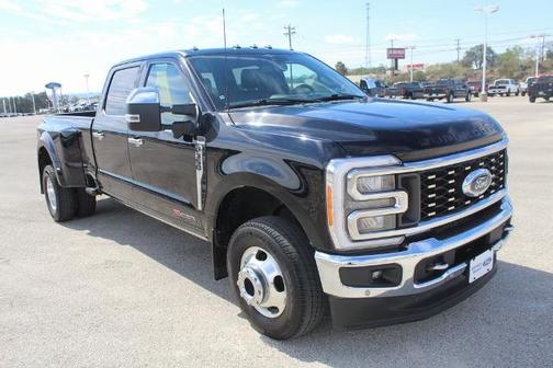 2023 Ford F-350 KING RANCH