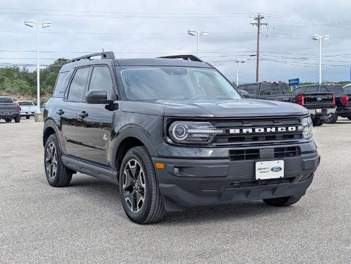 SHADOW BLACK 2024 Ford Bronco Sport OUTER BANKS