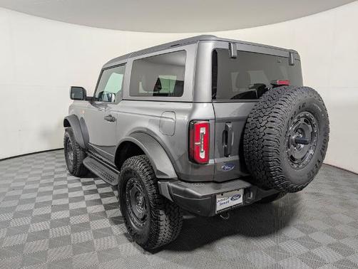 CARBONIZED GRAY METALLIC 2025 Ford Bronco BADLANDS