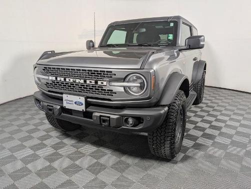 CARBONIZED GRAY METALLIC 2025 Ford Bronco BADLANDS