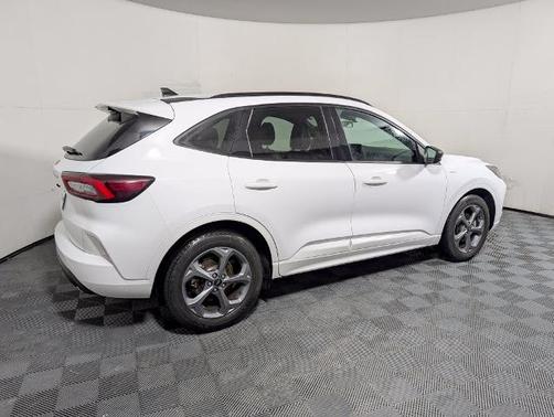 OXFORD WHITE 2023 Ford Escape ST-LINE