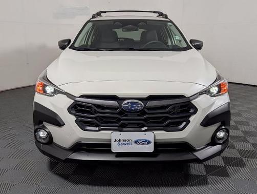 Crystal White Pearl 2024 Subaru Crosstrek PREMIUM
