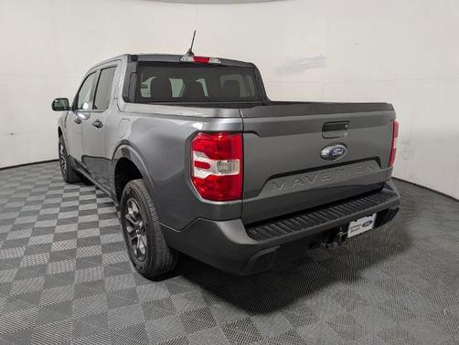 CARBONIZED GRAY METALLIC 2024 Ford Maverick XLT