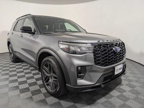 CARBONIZED GRAY METALLIC 2025 Ford Explorer ST-LINE