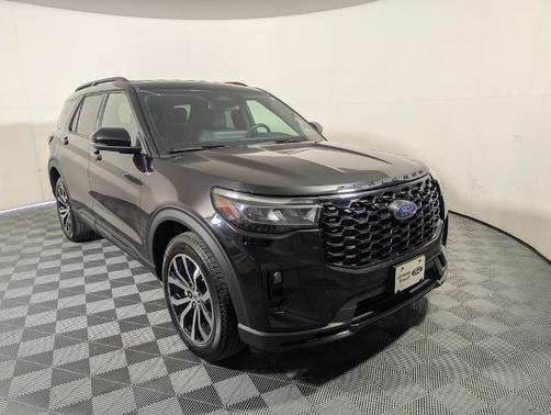 AGATE BLACK METALLIC 2025 Ford Explorer ST-LINE