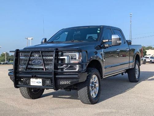 MAGNETIC 2020 Ford F-250 PLATINUM