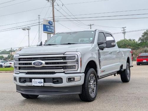 AVALANCHE 2025 Ford F-350 PLATINUM