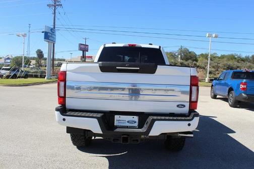 2022 Ford F-350 PLATINUM