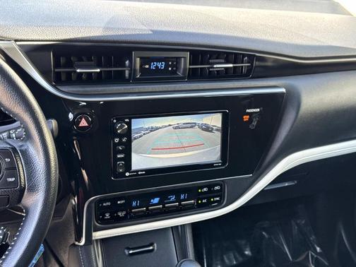 Silver 2018 Toyota Corolla iM Base