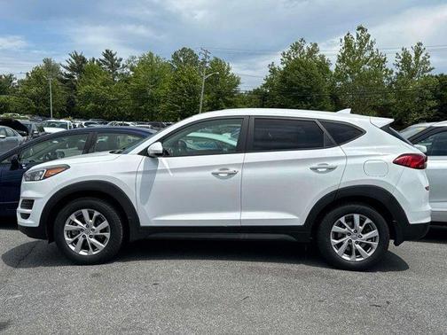 Cream White 2020 Hyundai TUCSON SE