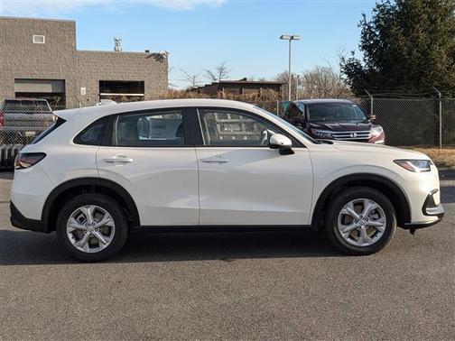 2025 Honda HR-V LX