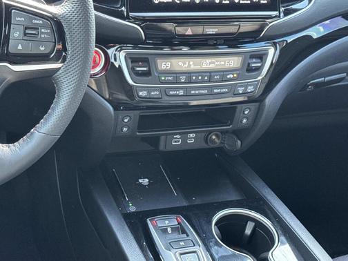 2025 Honda Ridgeline Black Edition