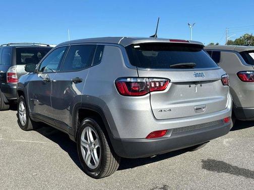 2023 Jeep Compass Sport