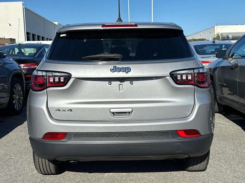 2023 Jeep Compass Sport