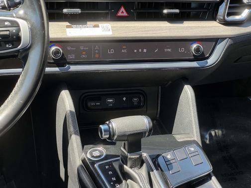 Ebony Black 2023 Kia Sportage X-Line