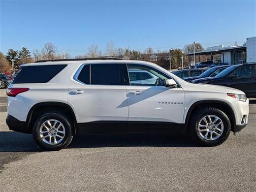 2020 Chevrolet Traverse LT Cloth