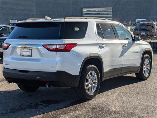 2020 Chevrolet Traverse LT Cloth