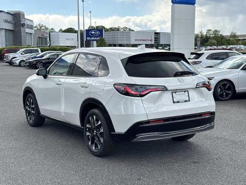 Platinum White Pearl 2026 Honda HR-V EX-L