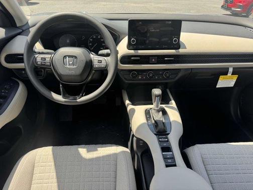 2025 Honda HR-V LX
