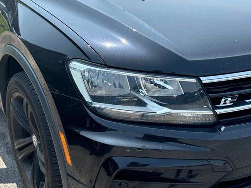 2019 Volkswagen Tiguan 2.0T SEL R-Line Black