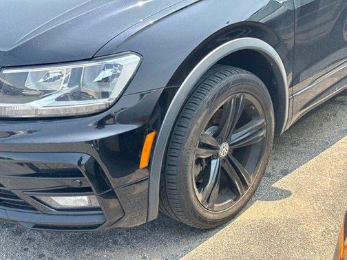 2019 Volkswagen Tiguan 2.0T SEL R-Line Black