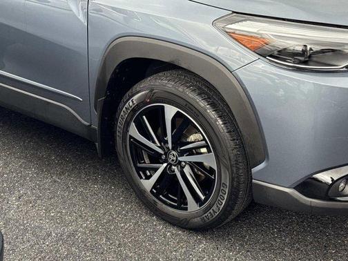 2024 Toyota Corolla Cross Hybrid 