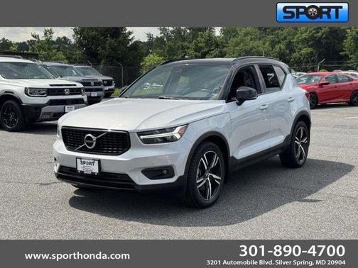 2020 Volvo XC40 T5 R-Design