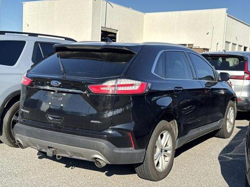 Black 2020 Ford Edge SEL