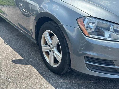 2017 Volkswagen Golf TSI Wolfsburg Edition 4-Door