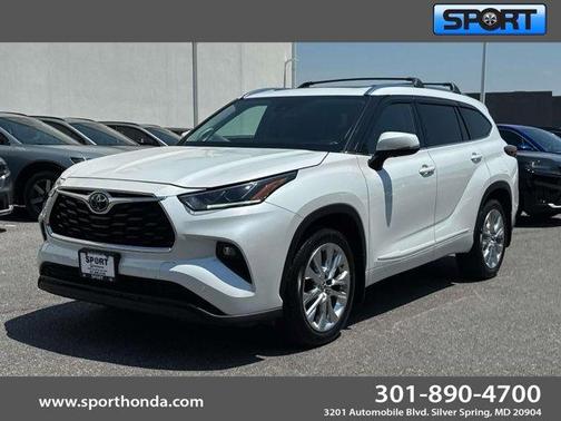 White 2023 Toyota Highlander