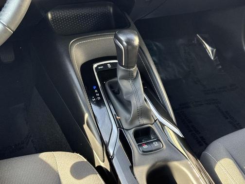 2022 Toyota Corolla Hatchback SE